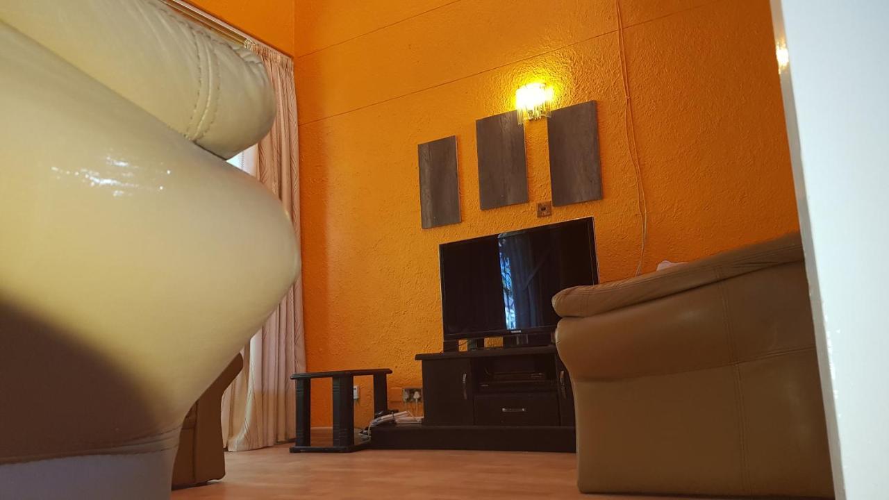 Lolo'S 1Bed Apt-Best Location-2Balconies Хараре Екстериор снимка